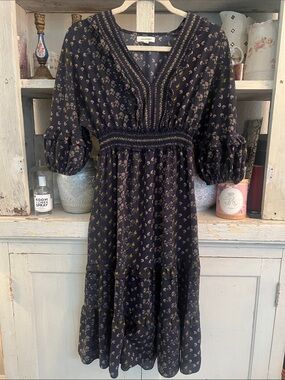 Max Studio Black Floral Smocked V-Neck Midi Dress Size Small NWOT !!!